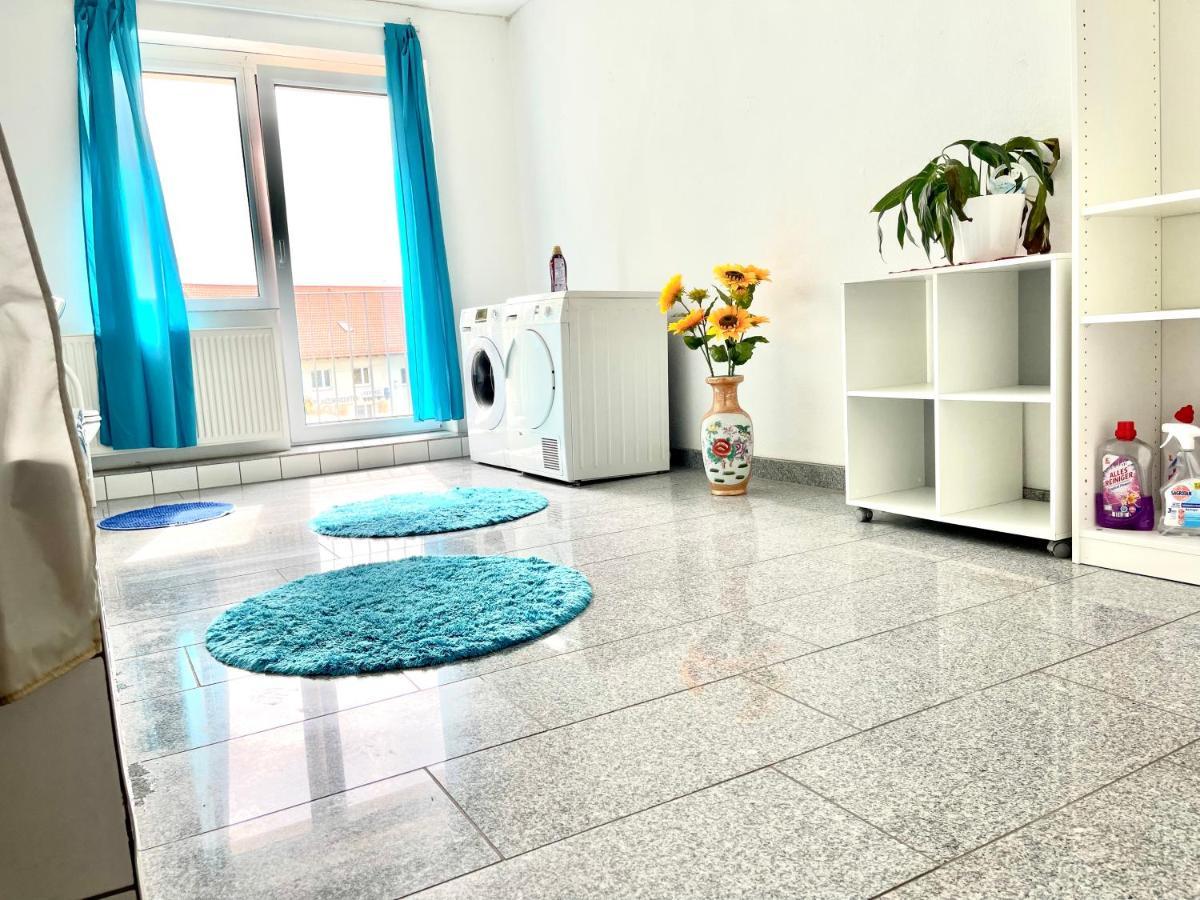 #World Monteurzimmer Schkeuditz Esterno foto